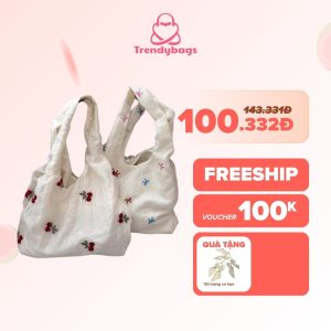 Túi vải canvas Trendybags chất phom dày dặn, họa tiết trendy. Thiết kế dáng tote rộng rãi đựng vừa A4, laptop, đi học hay đi chơi đều cực xinh.