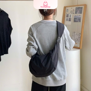 Túi đeo chéo vải dù nilon Trendybags
